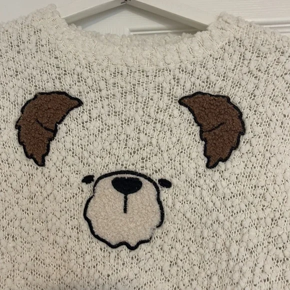 Spring sweater, white with bear face. - Picture 2 of 4